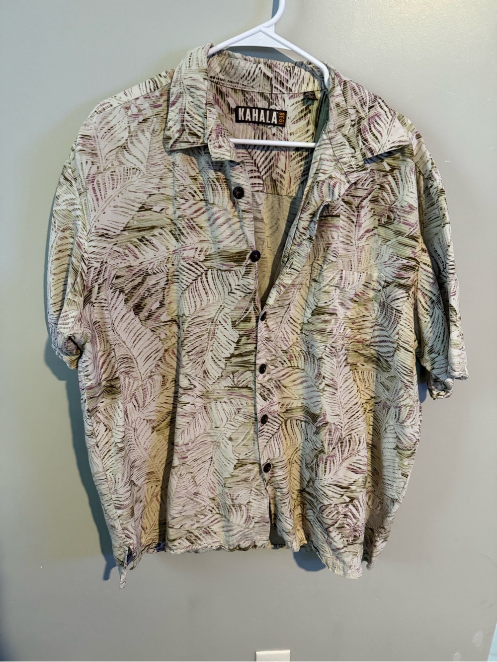 Kahala Men’s Short Sleeve Button-Down Shirt - Light Olive Palm Print